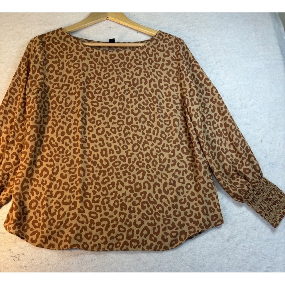 Ann Taylor Brown Leopard Print Blouse Sz LP Crew Neck Shirred Cuffs L/SL Career